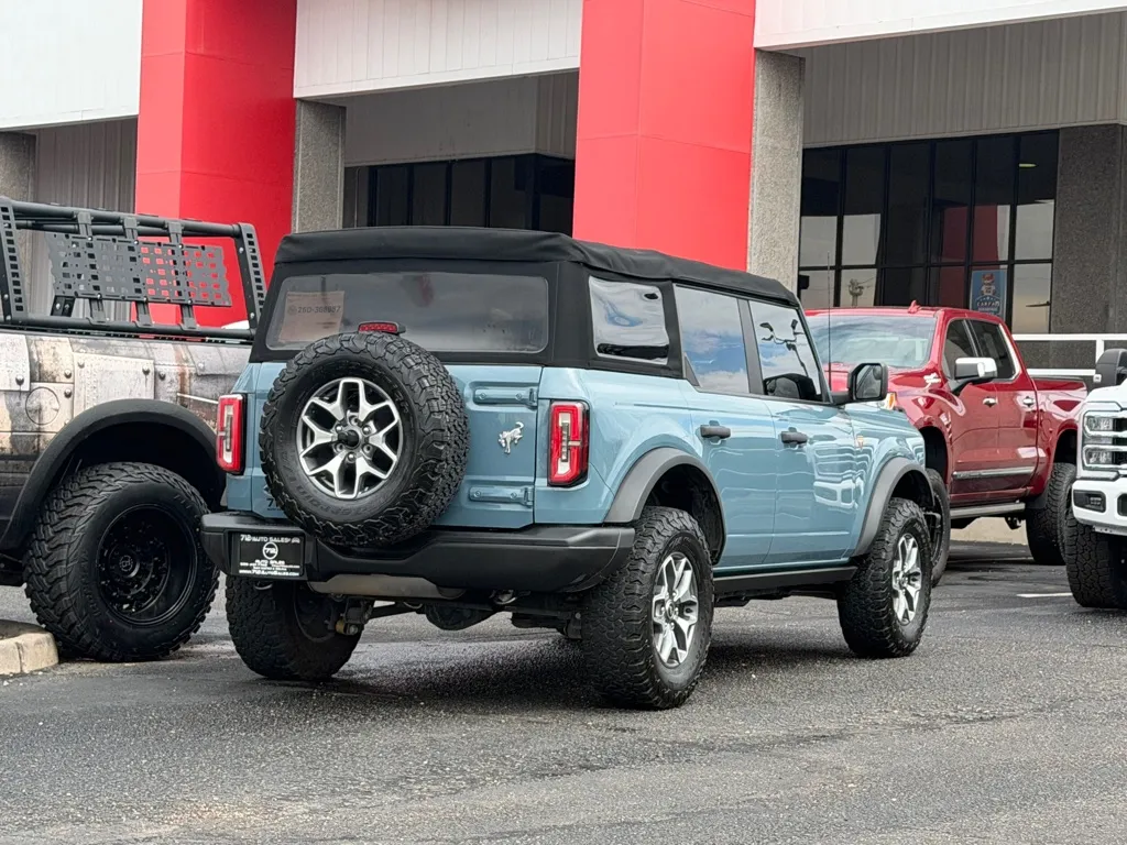 Ford Bronco photo 49