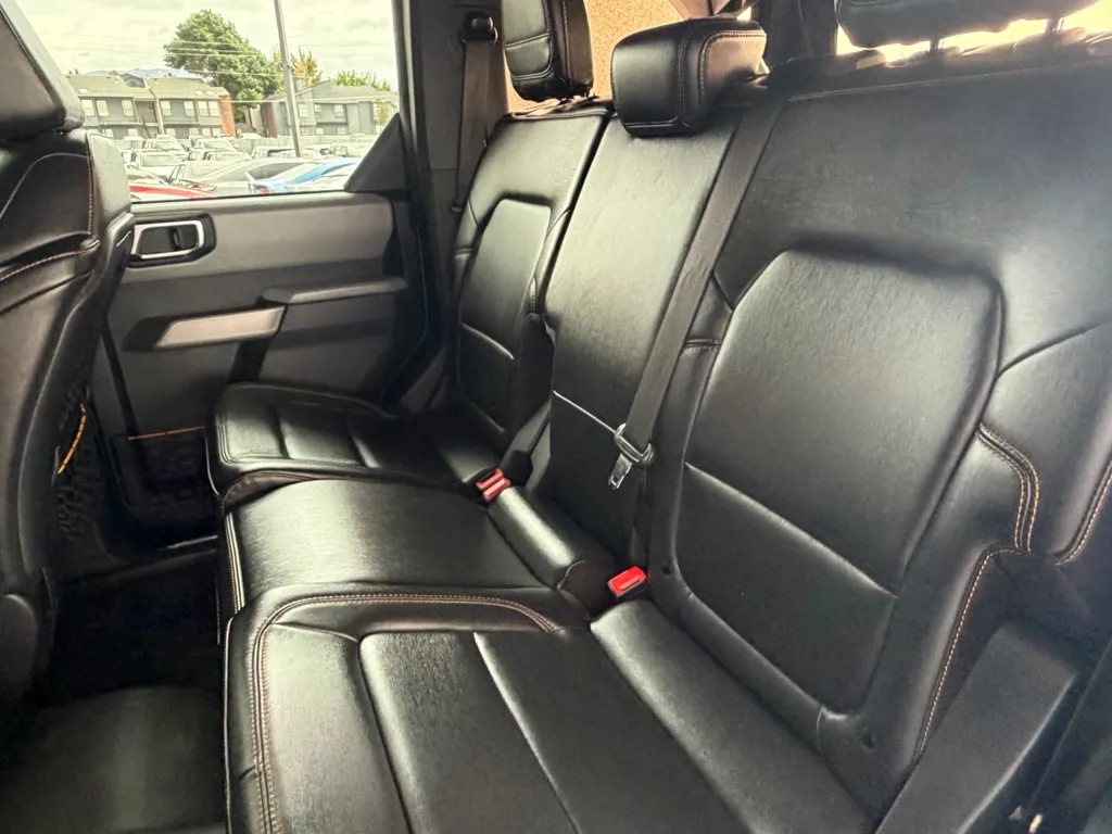 Ford Bronco photo 22