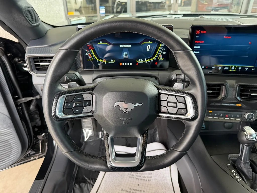 Ford Mustang photo 9