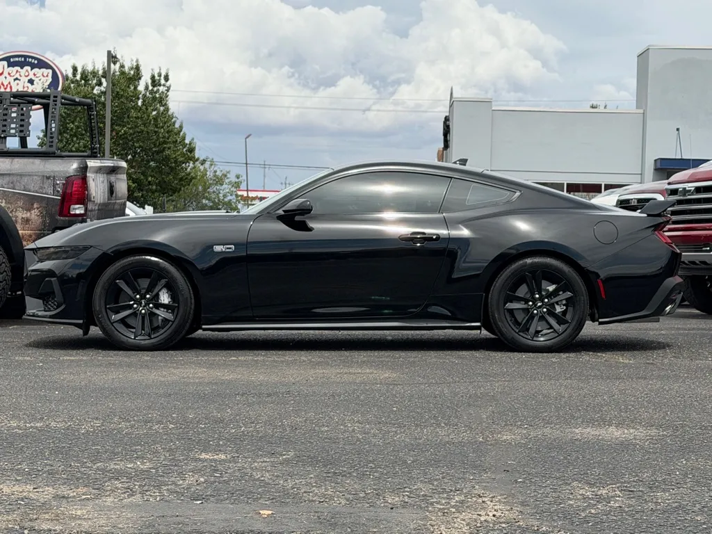 Ford Mustang photo 36