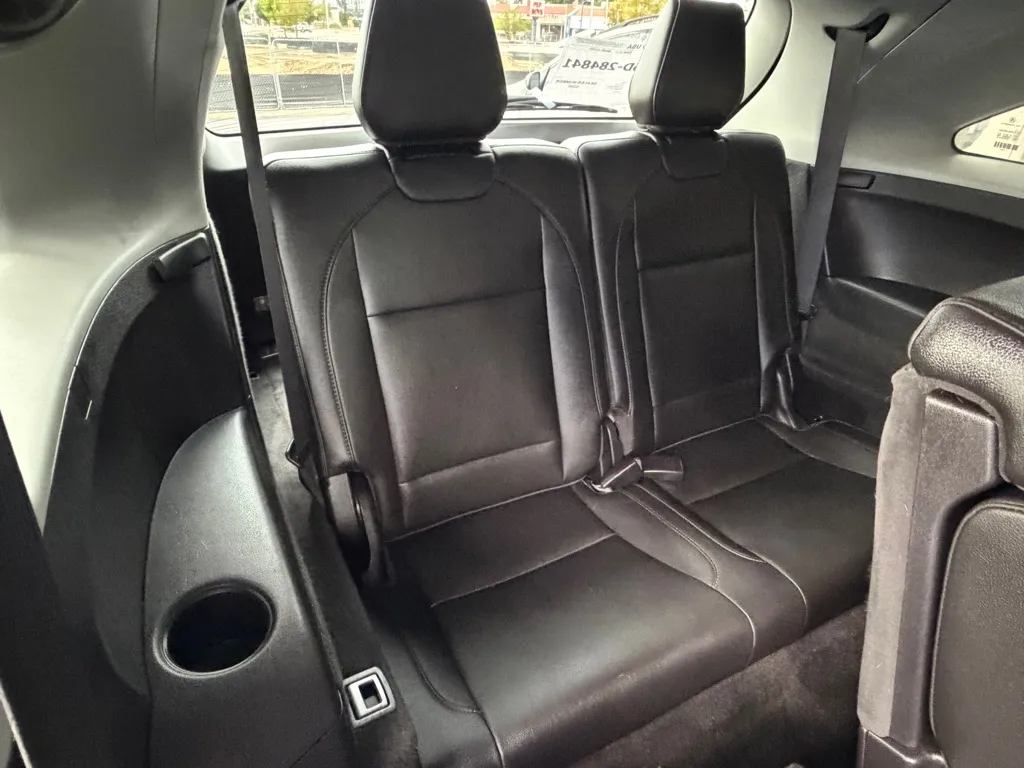 Acura MDX photo 34