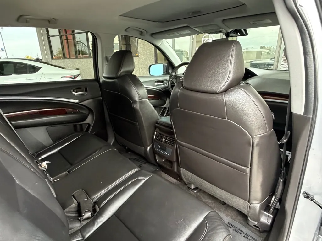 Acura MDX photo 33