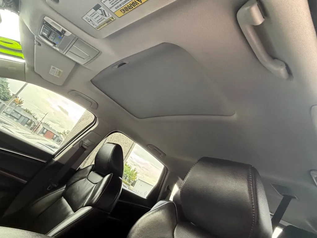 Acura MDX photo 19