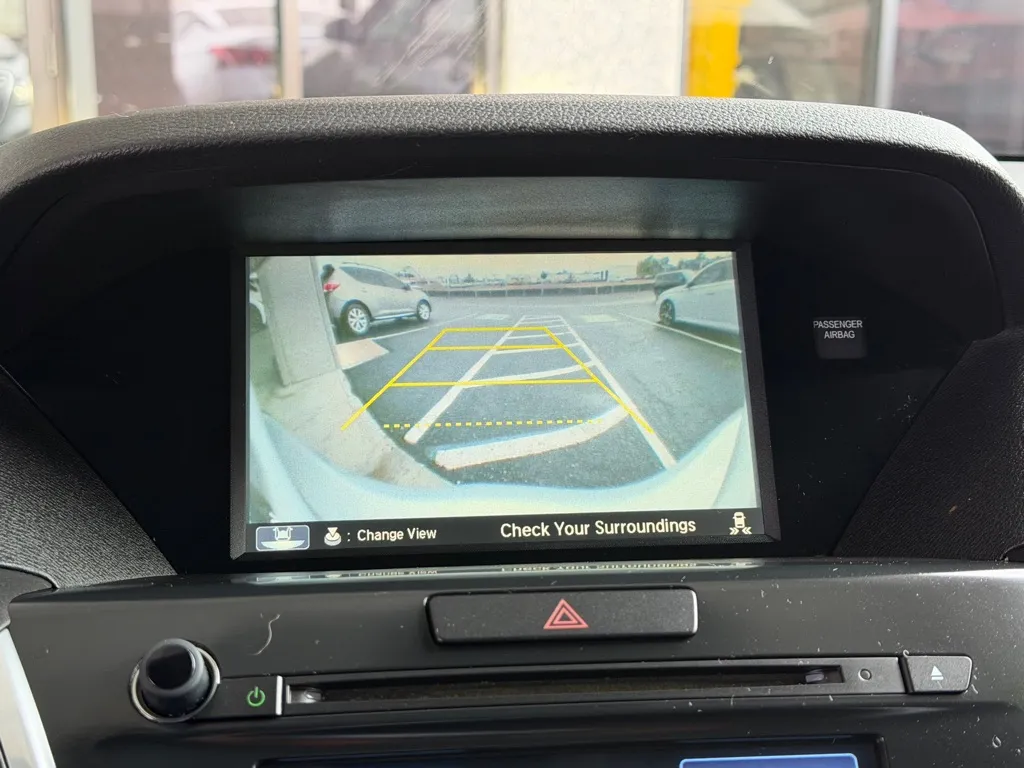 Acura MDX photo 13