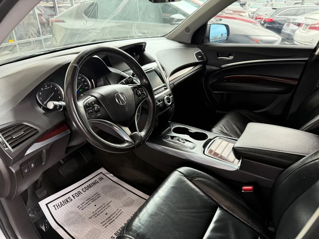 Acura MDX photo 7