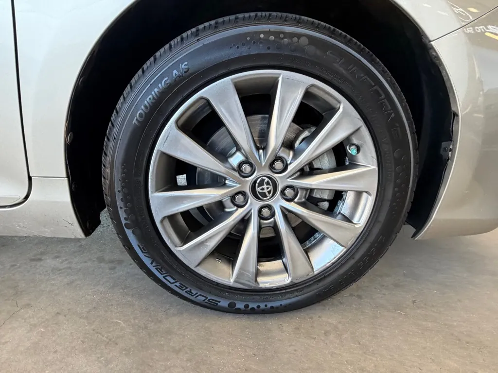 Toyota Camry photo 55