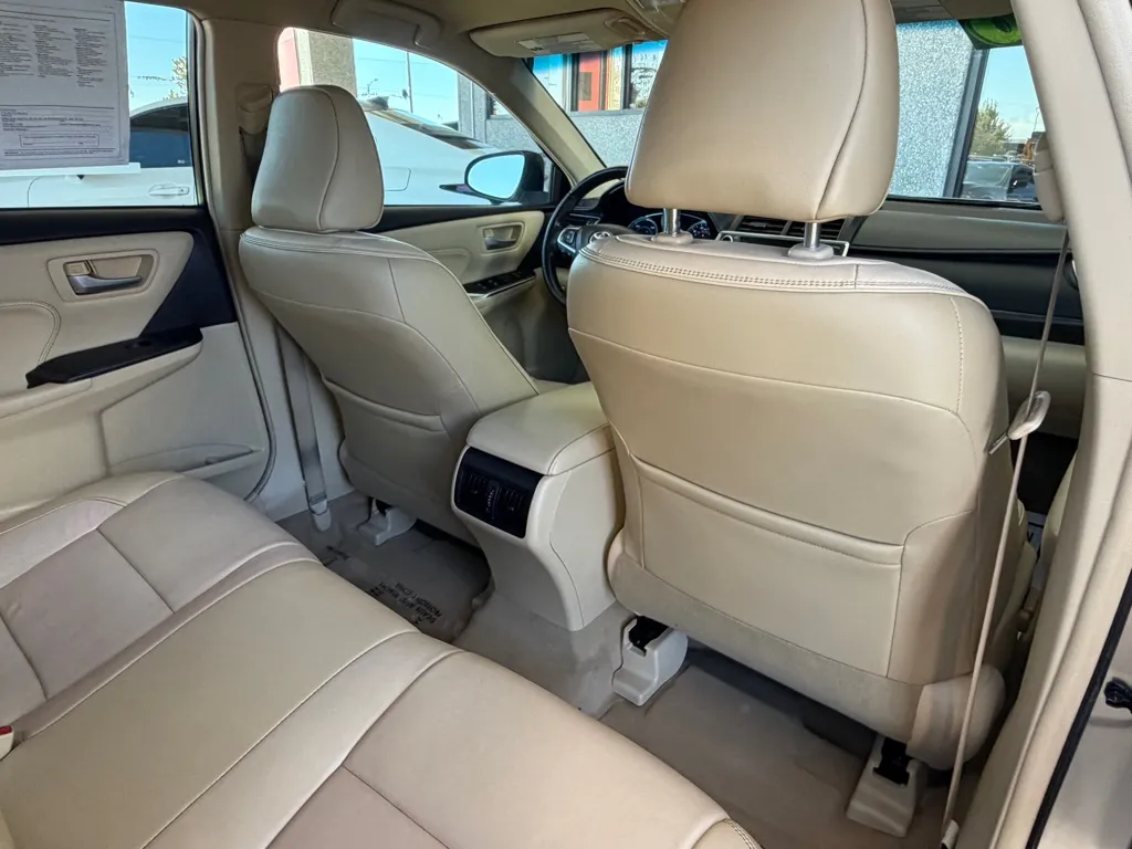 Toyota Camry photo 31