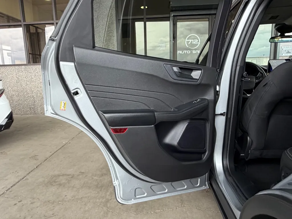 Ford Escape photo 29