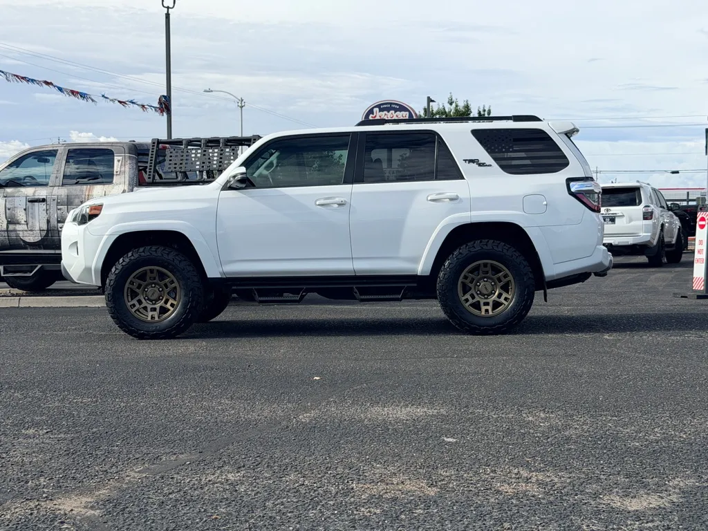 Toyota 4Runner photo 28