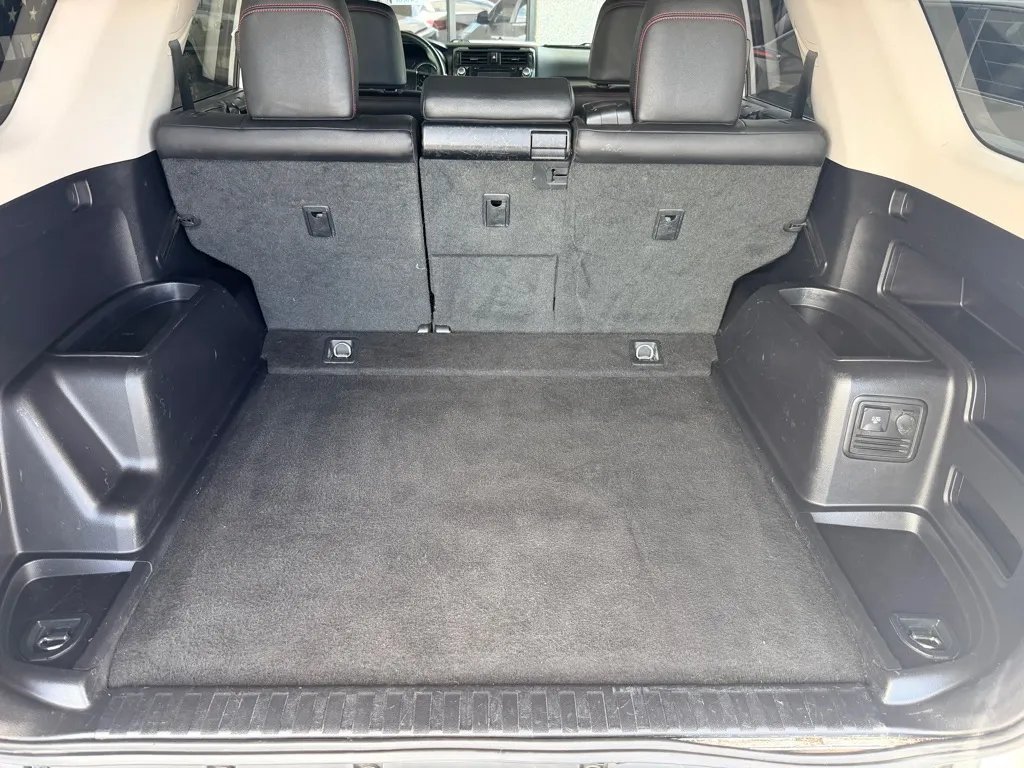 Toyota 4Runner photo 16