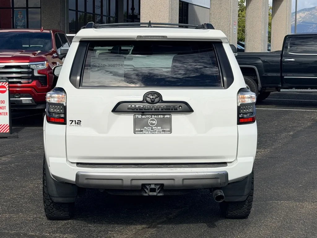 Toyota 4Runner photo 32