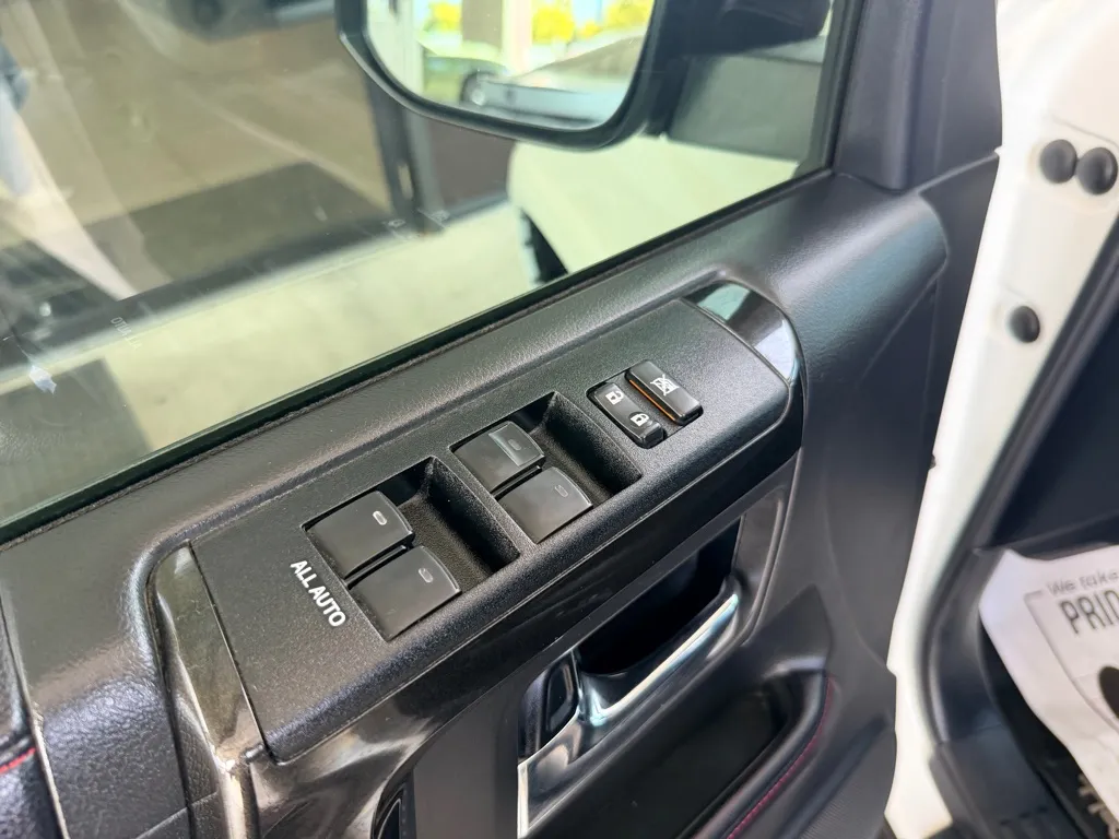 Toyota 4Runner photo 22