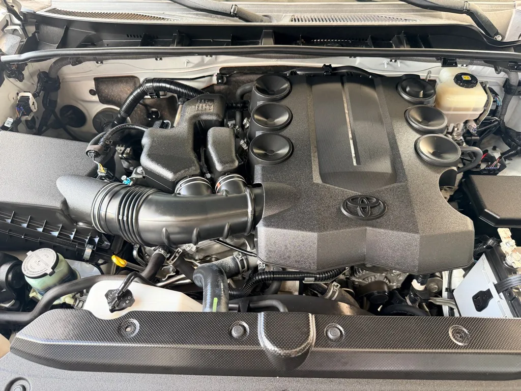 Toyota 4Runner photo 21