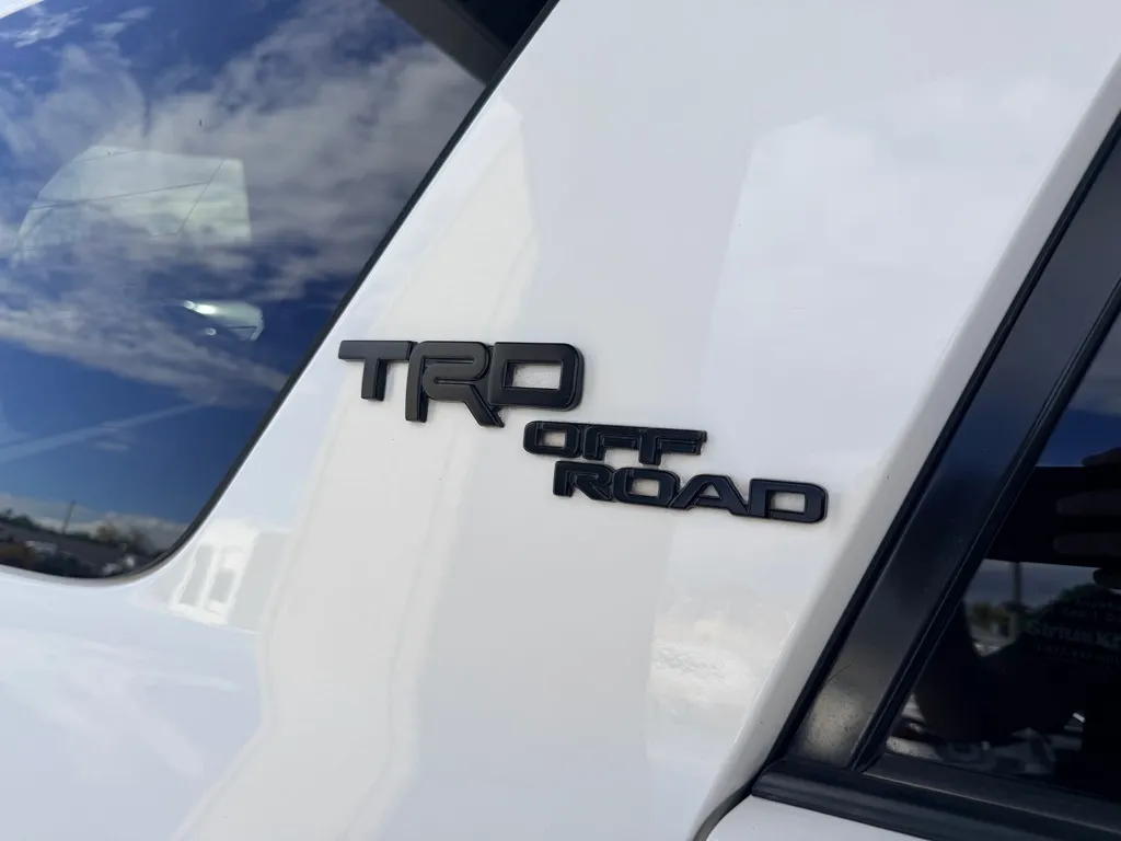 Toyota 4Runner photo 40