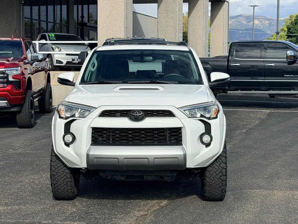Toyota 4Runner photo 23