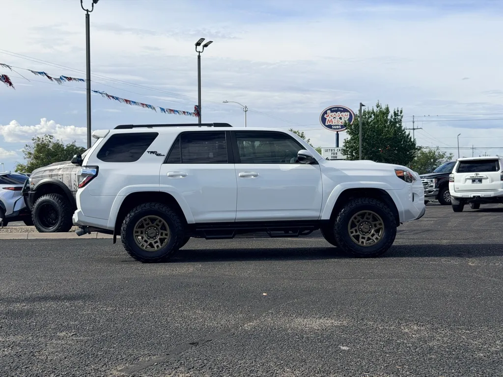Toyota 4Runner photo 37