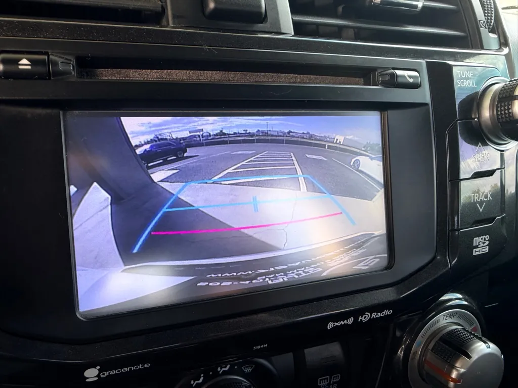 Toyota 4Runner photo 13