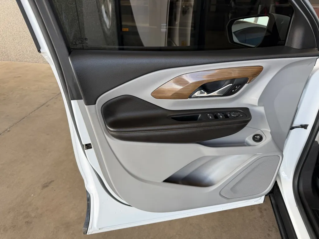 GMC Terrain photo 8