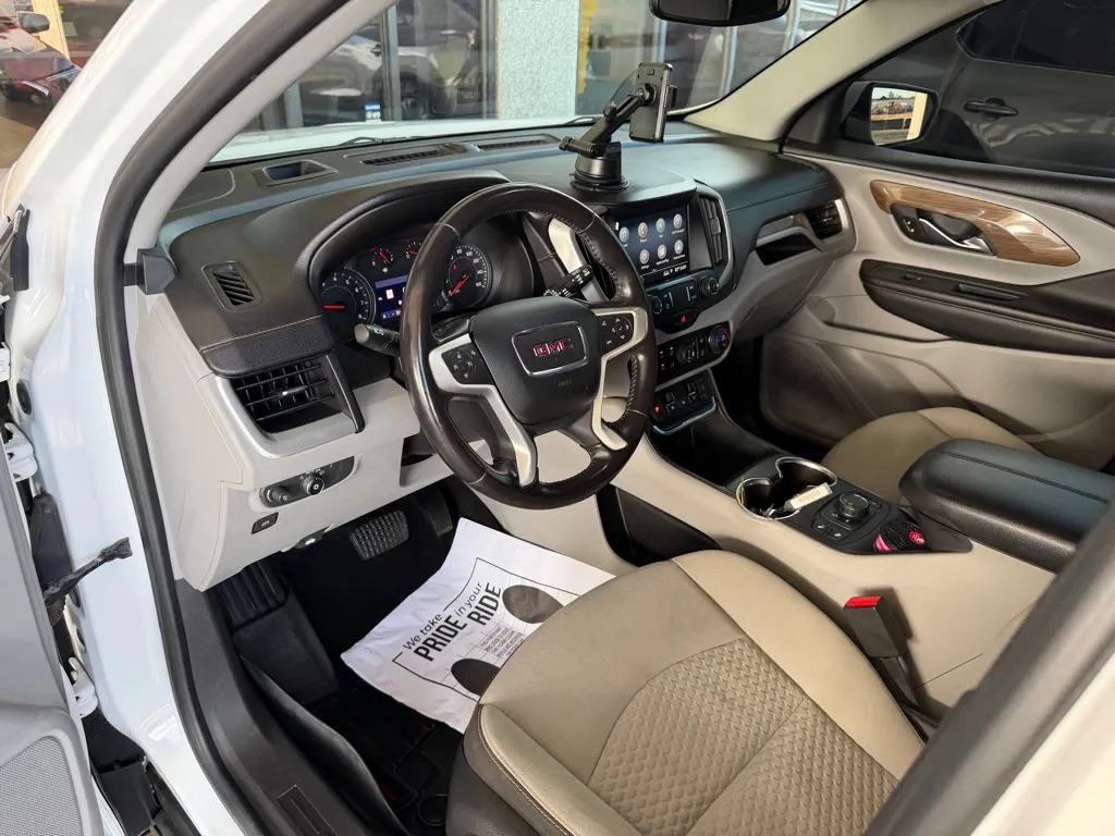 GMC Terrain photo 7