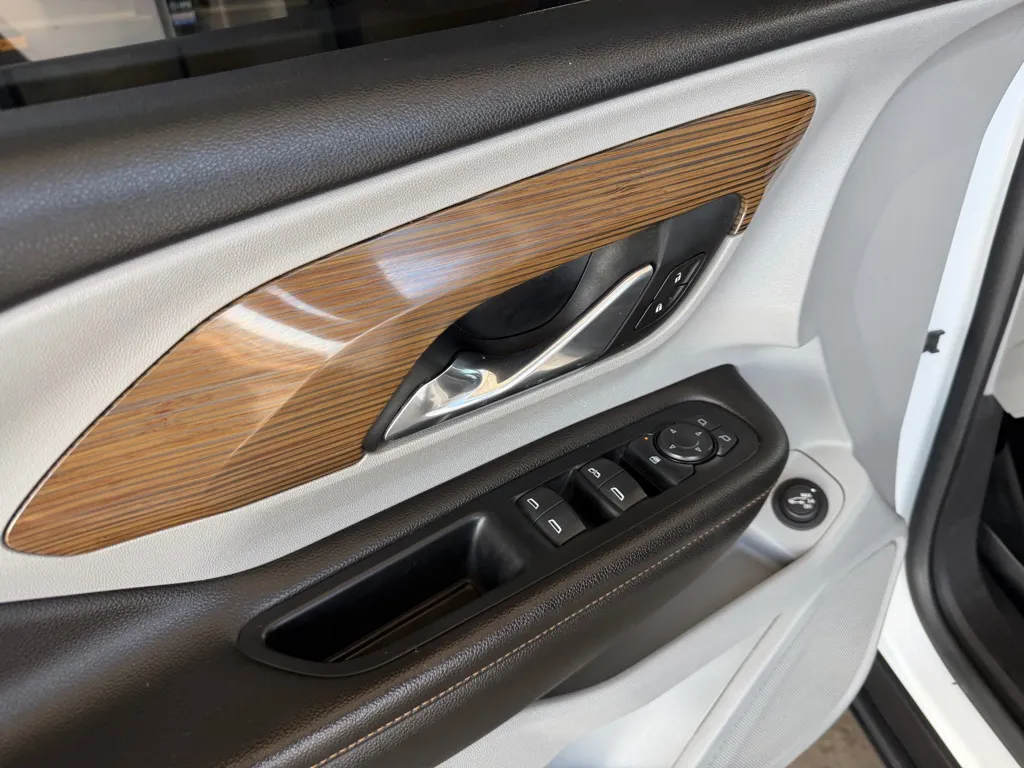 GMC Terrain photo 9