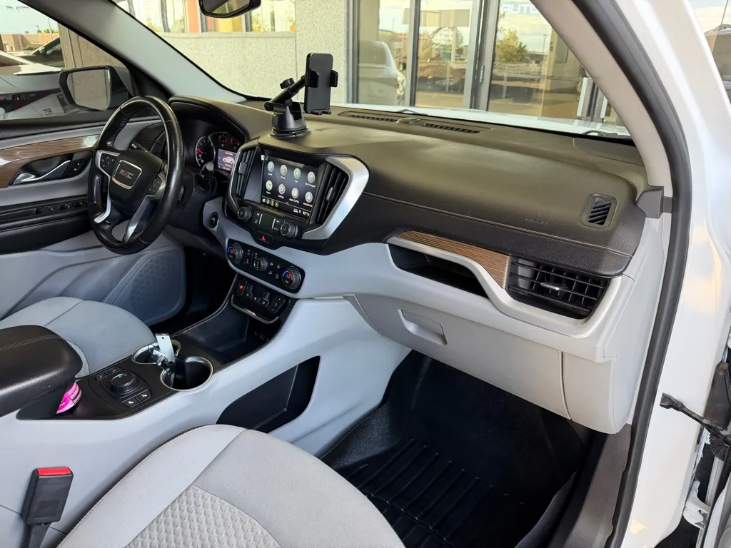 GMC Terrain photo 35