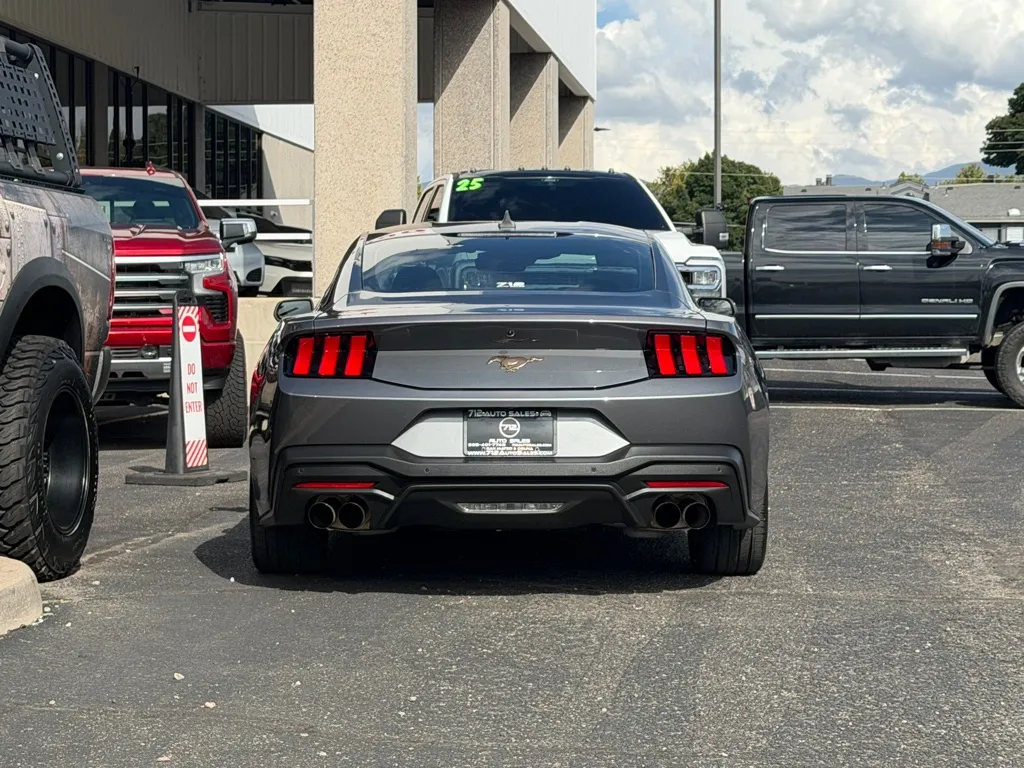 Ford Mustang photo 40