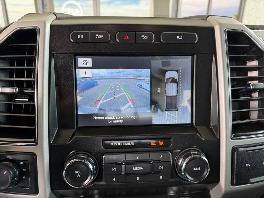 Ford F-250 photo 13