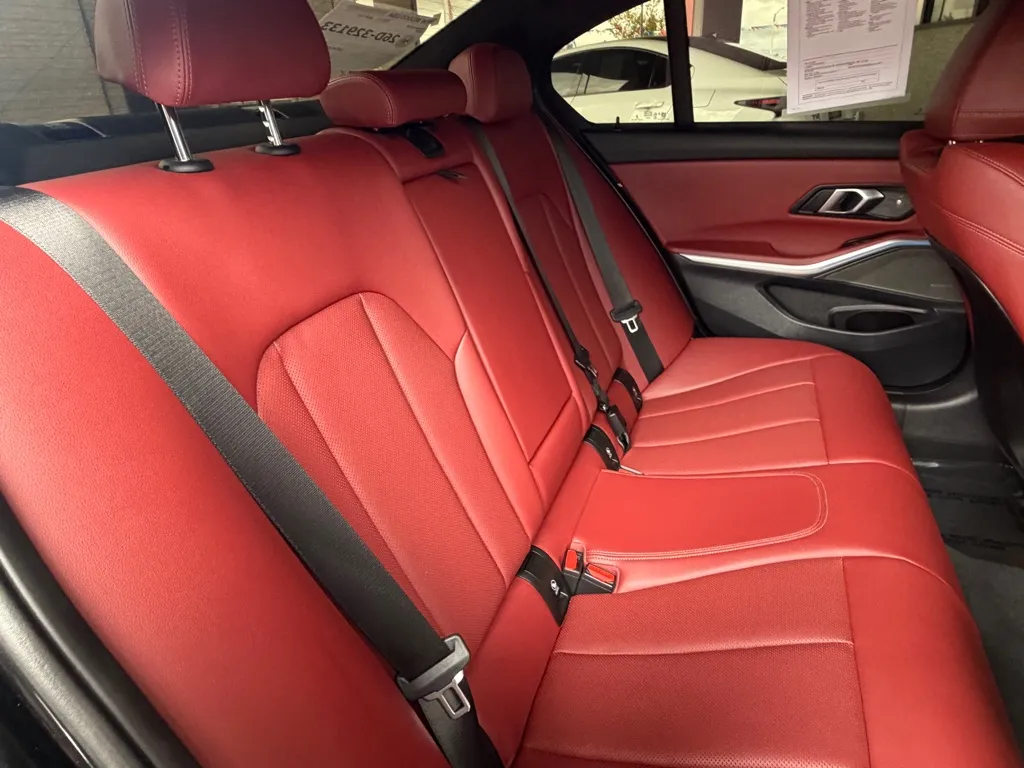 BMW M340i photo 29