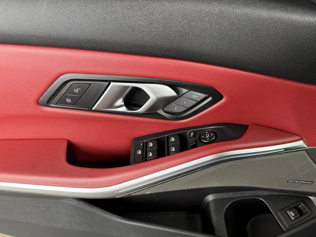 BMW M340i photo 20