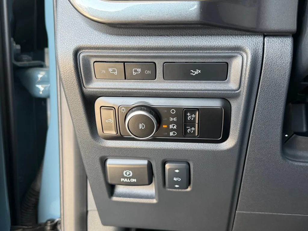 Ford F-150 photo 16