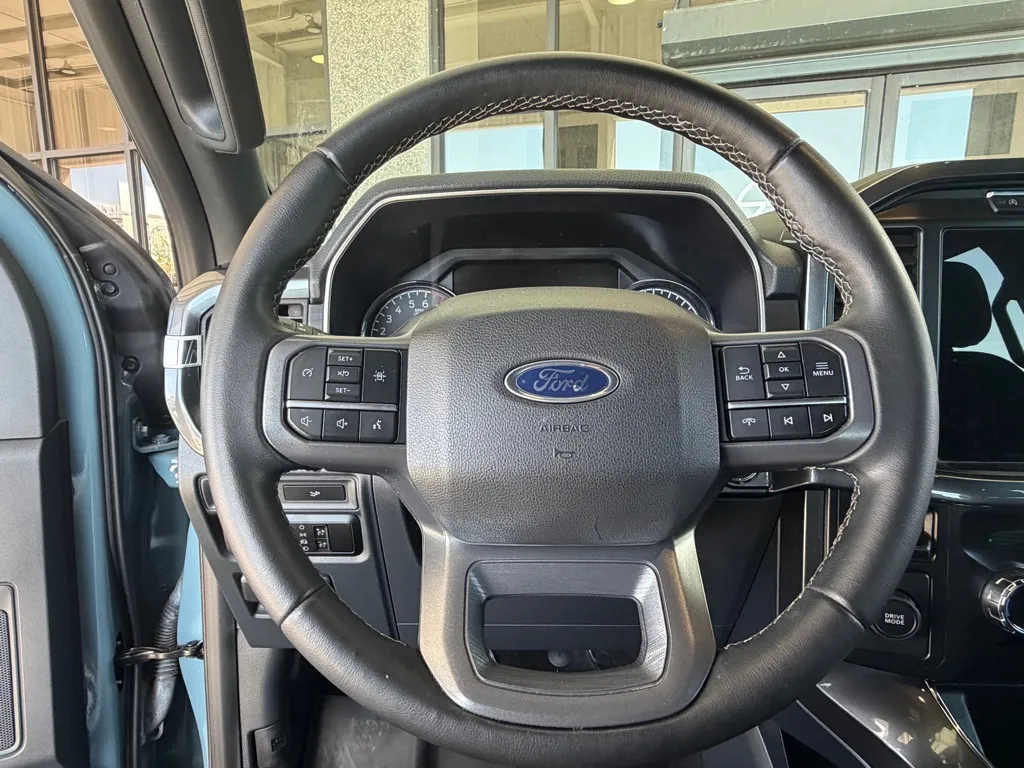 Ford F-150 photo 8