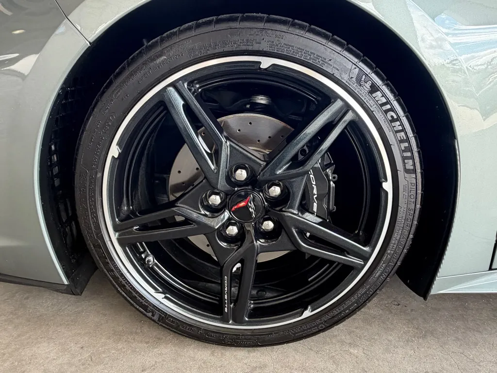 Chevrolet Corvette photo 51