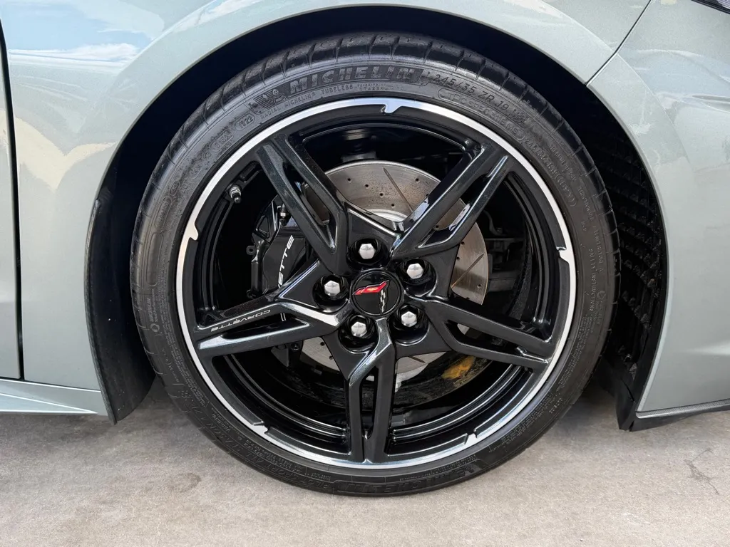 Chevrolet Corvette photo 48