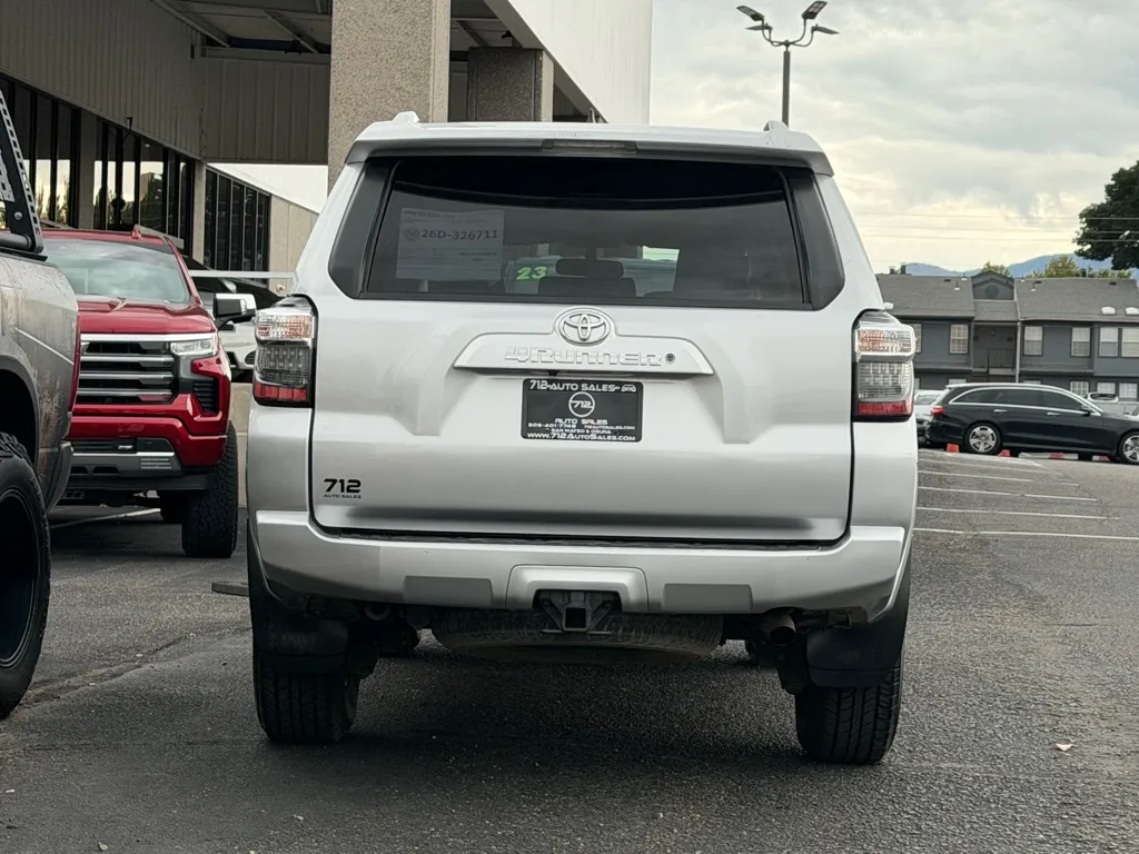Toyota 4Runner photo 45