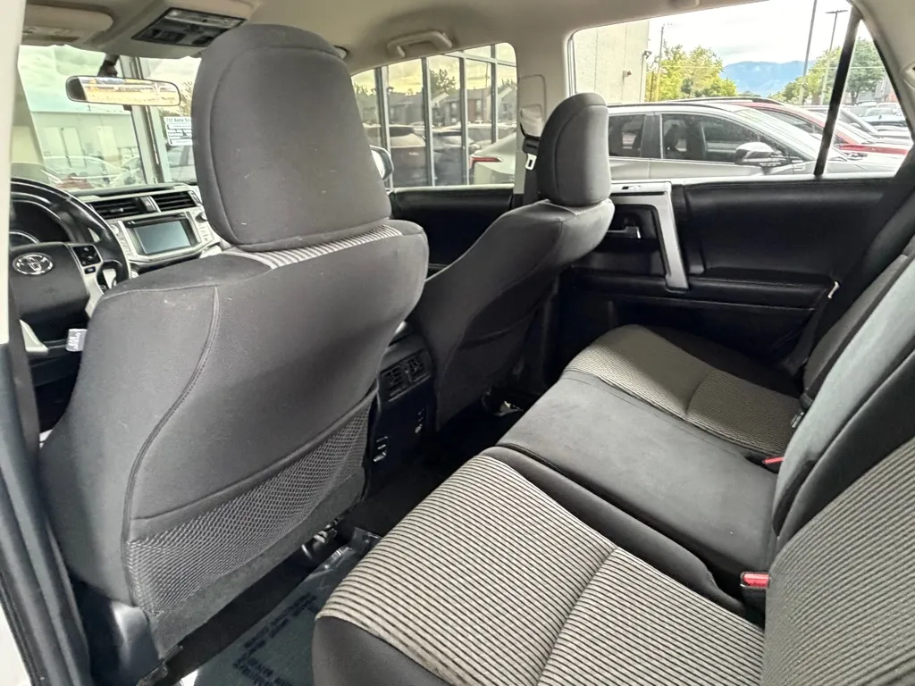 Toyota 4Runner photo 22