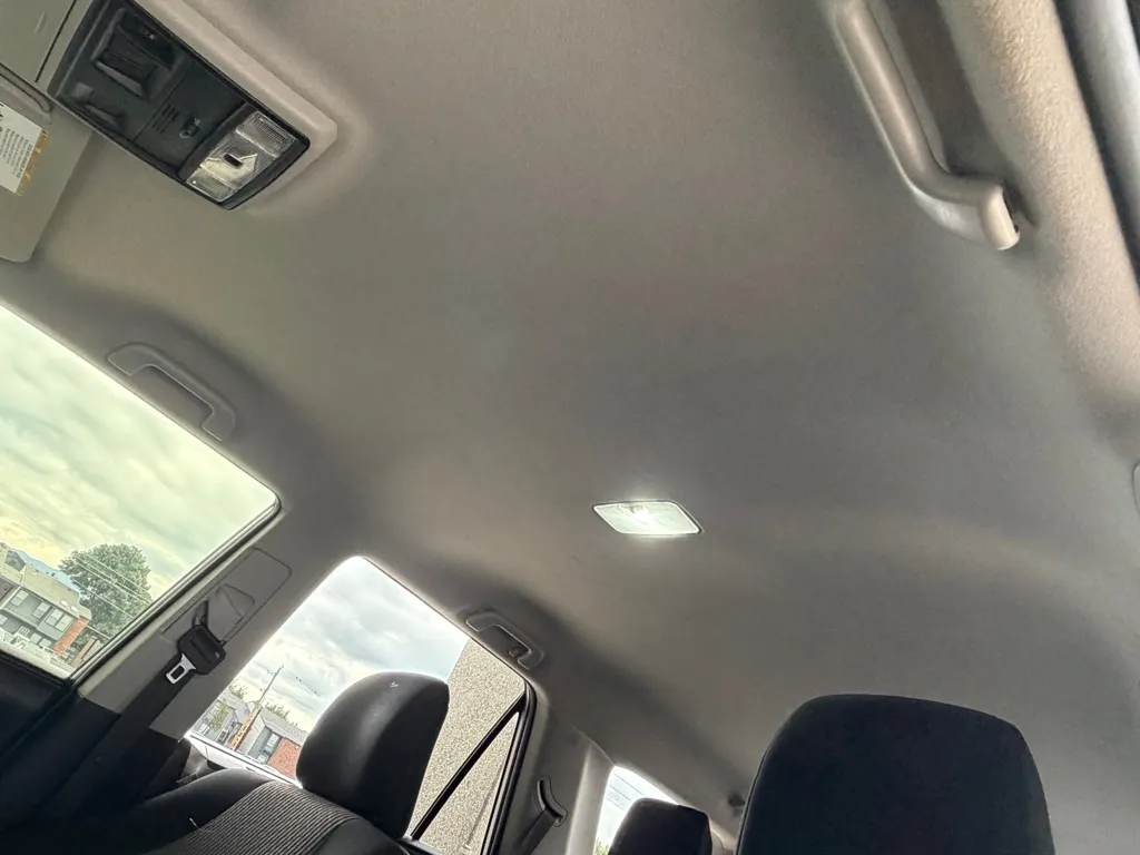 Toyota 4Runner photo 17