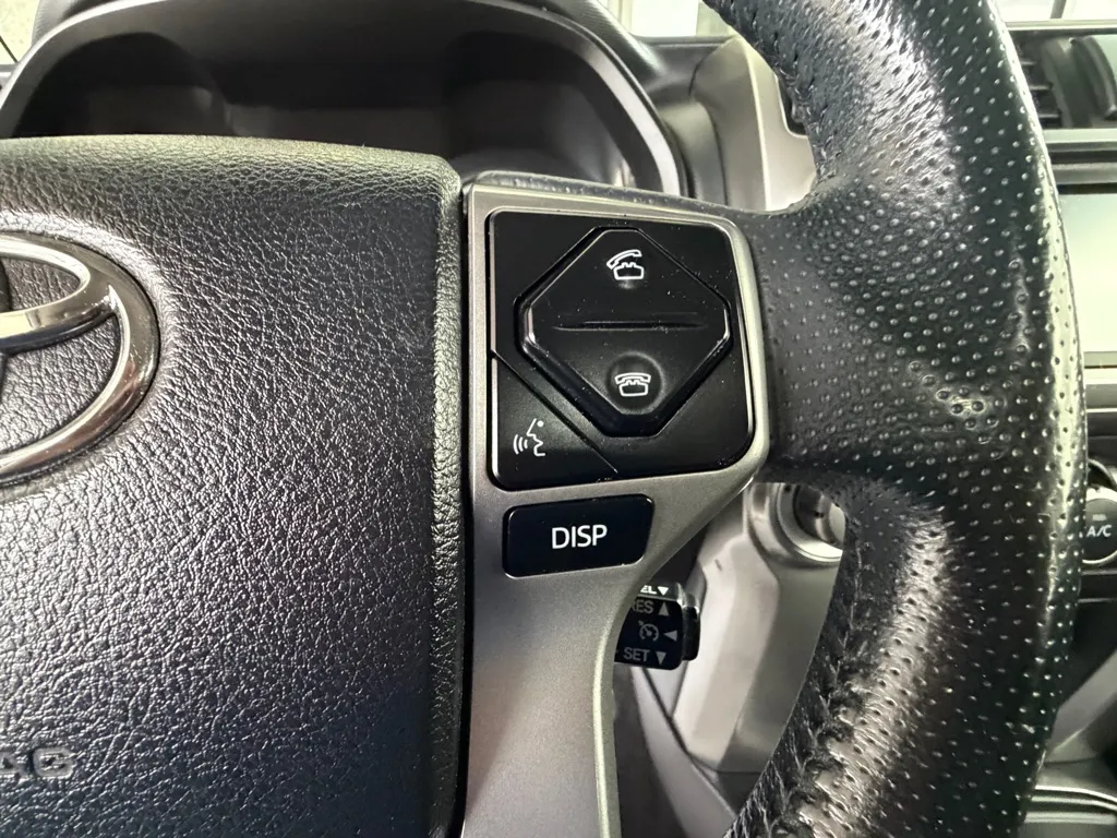 Toyota 4Runner photo 10