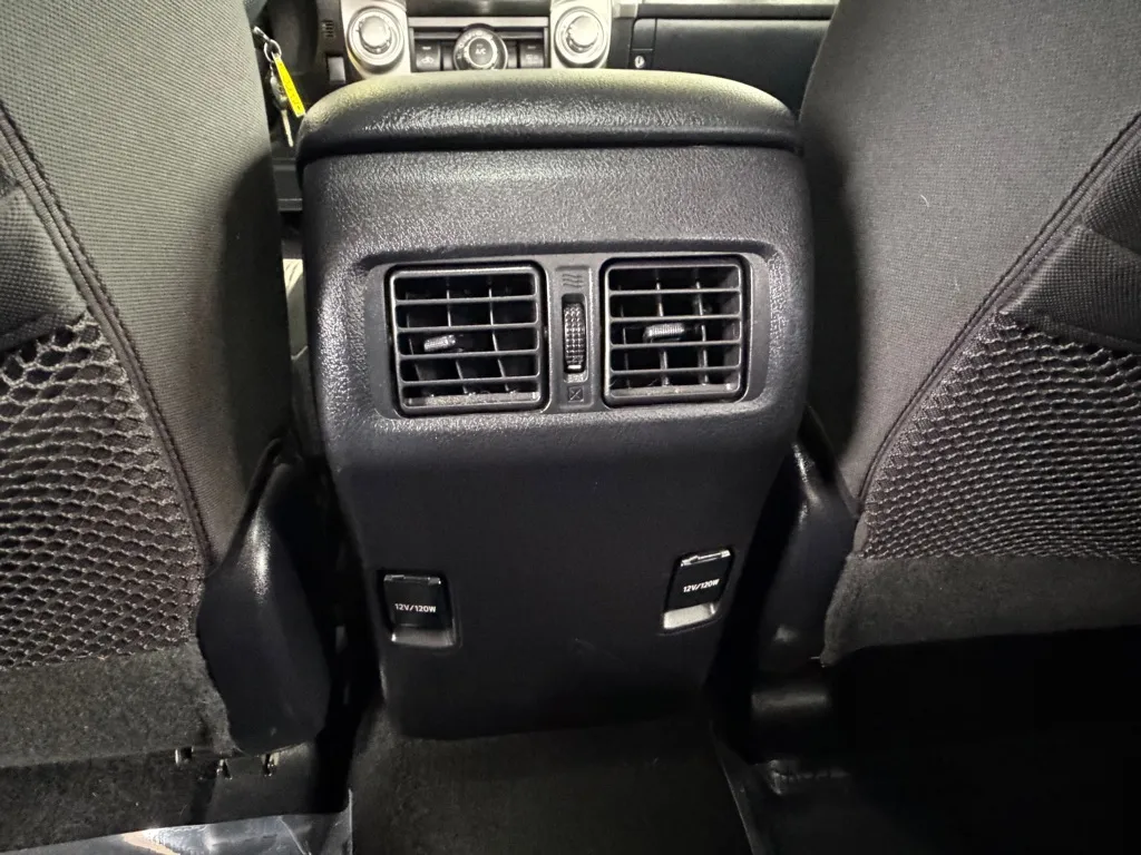 Toyota 4Runner photo 23