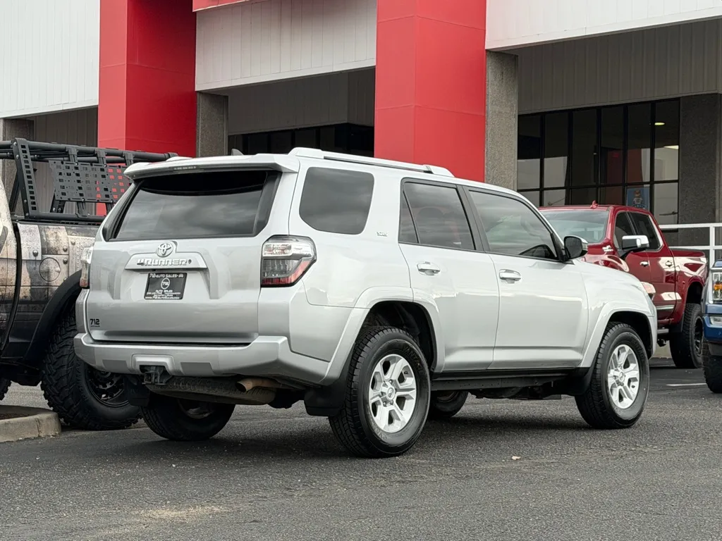Toyota 4Runner photo 47