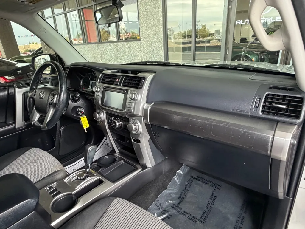 Toyota 4Runner photo 34