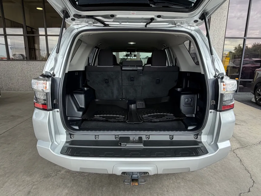 Toyota 4Runner photo 26