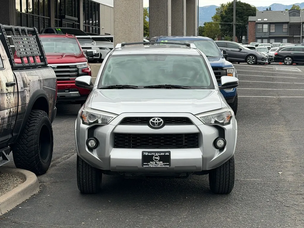 Toyota 4Runner photo 36