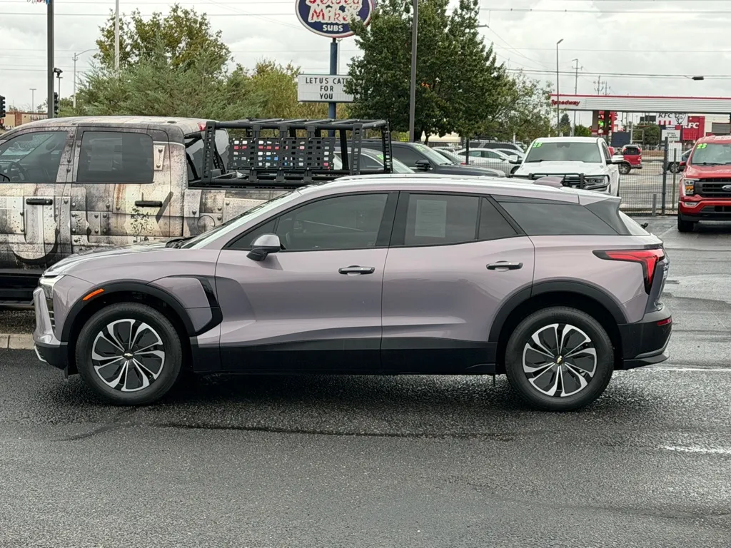 Chevrolet Blazer photo 2