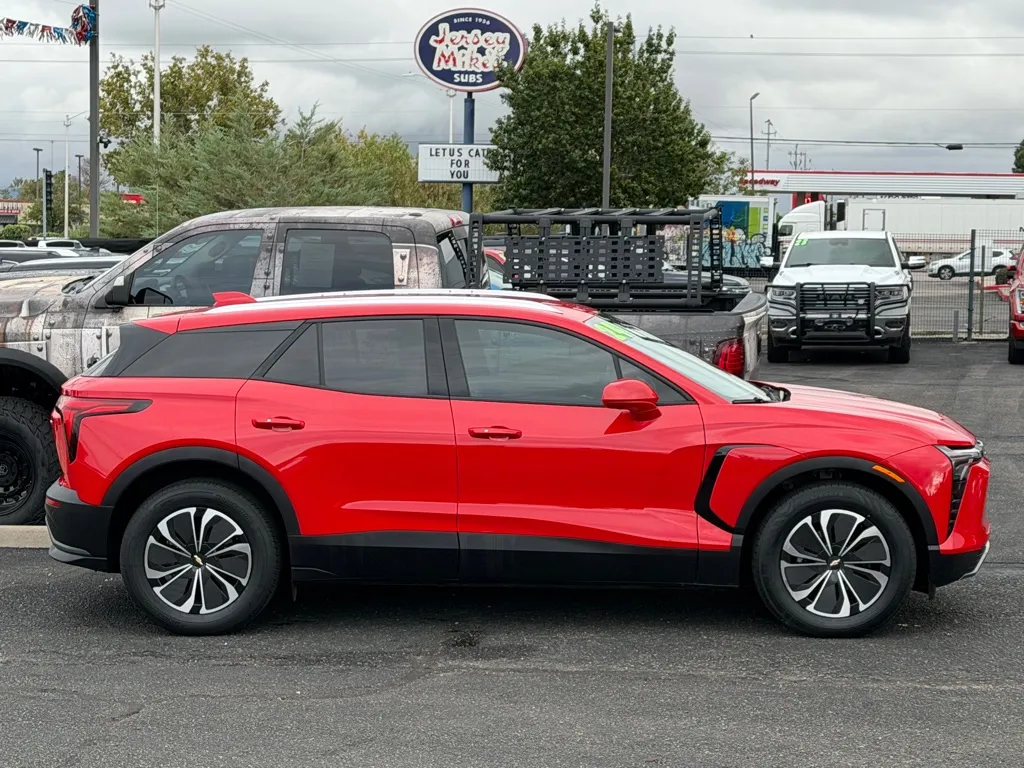 Chevrolet Blazer photo 3