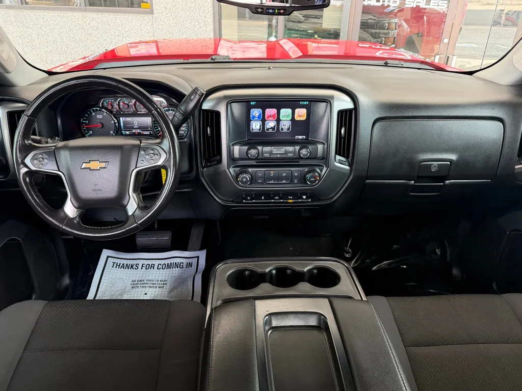 Chevrolet Silverado photo 18