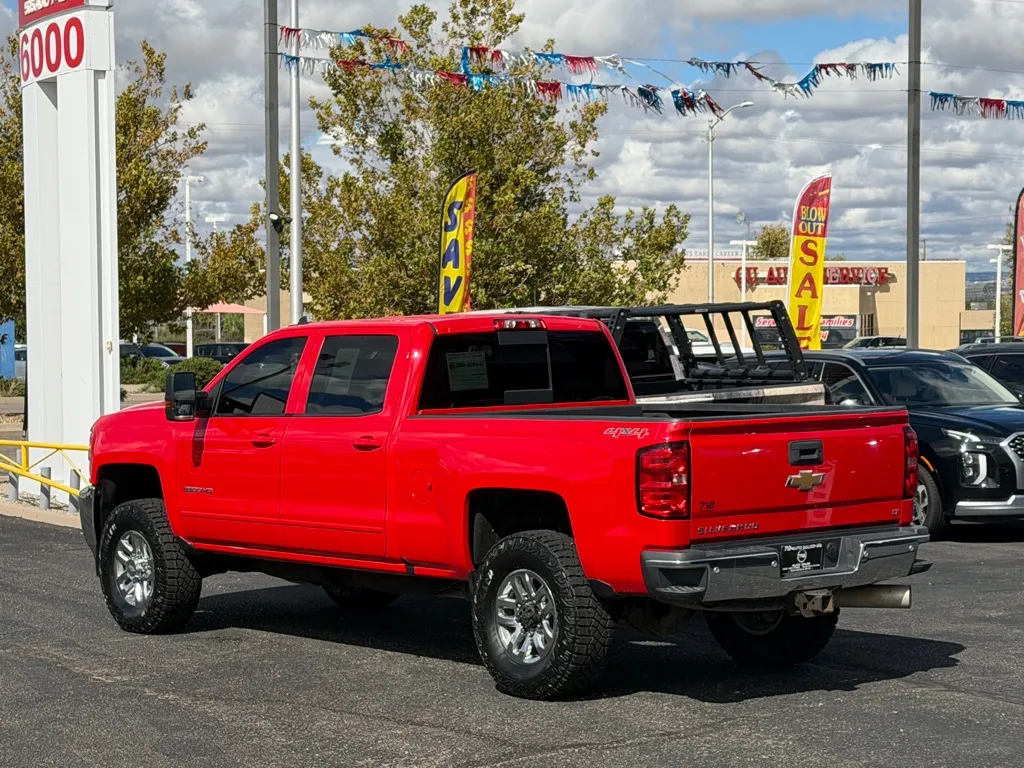 Chevrolet Silverado photo 36