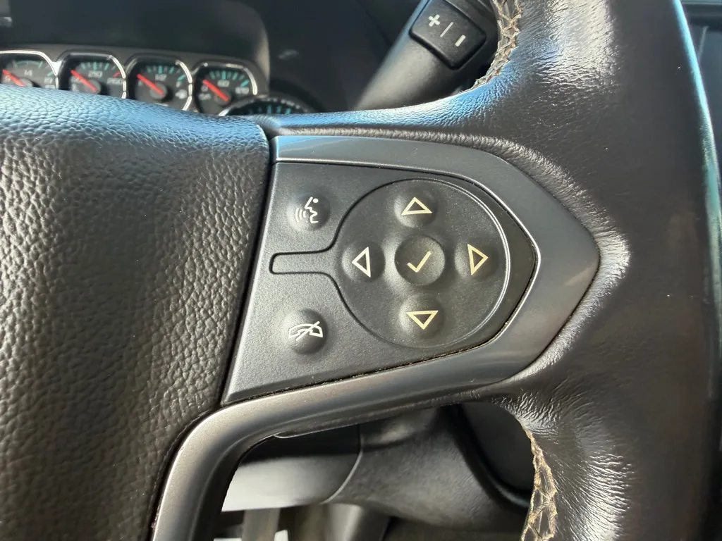 Chevrolet Silverado photo 53
