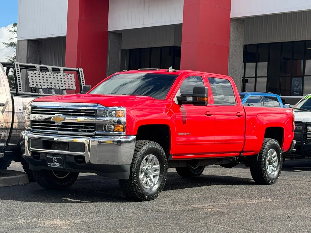 Chevrolet Silverado photo 33