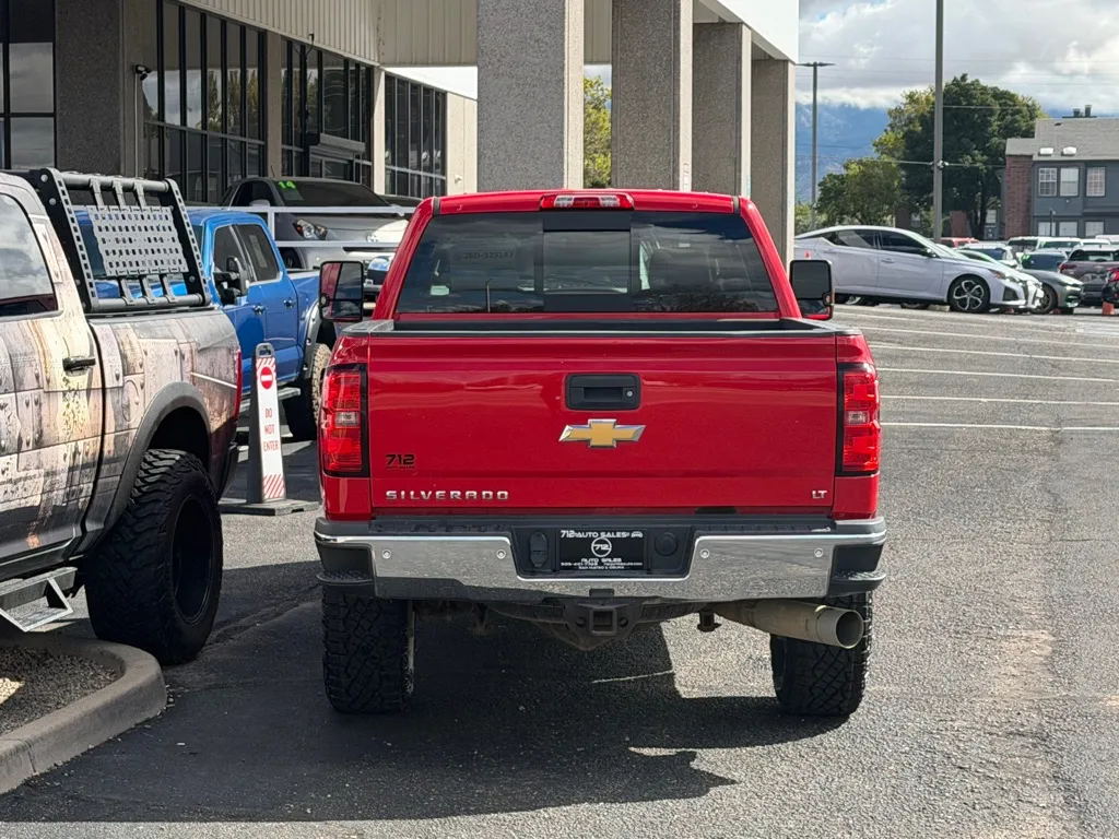 Chevrolet Silverado photo 38