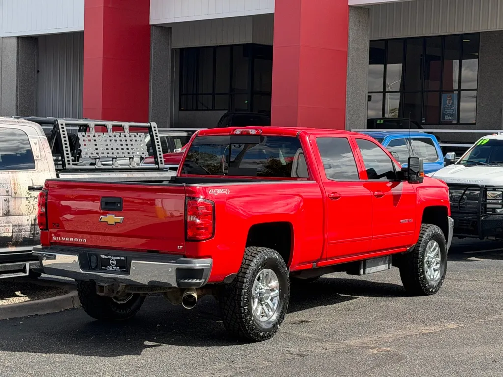 Chevrolet Silverado photo 40